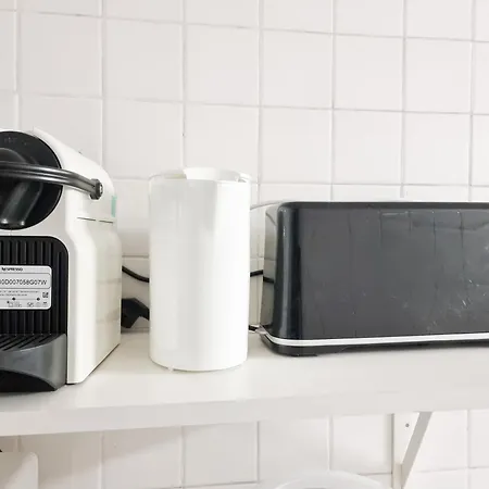 Exigehome-studio A 5 Minutes Du Centre De 아파트